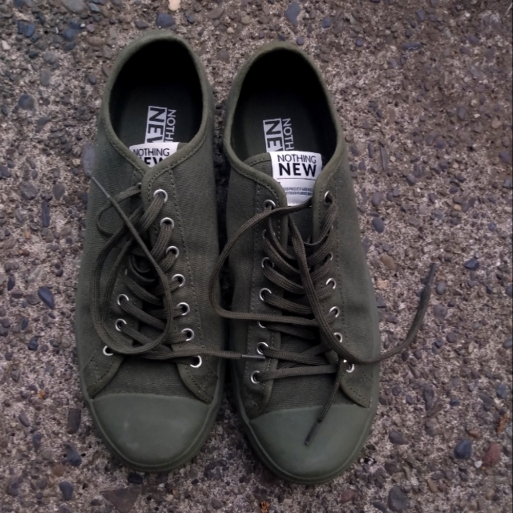 Nothing New Sneakers Women's size 9